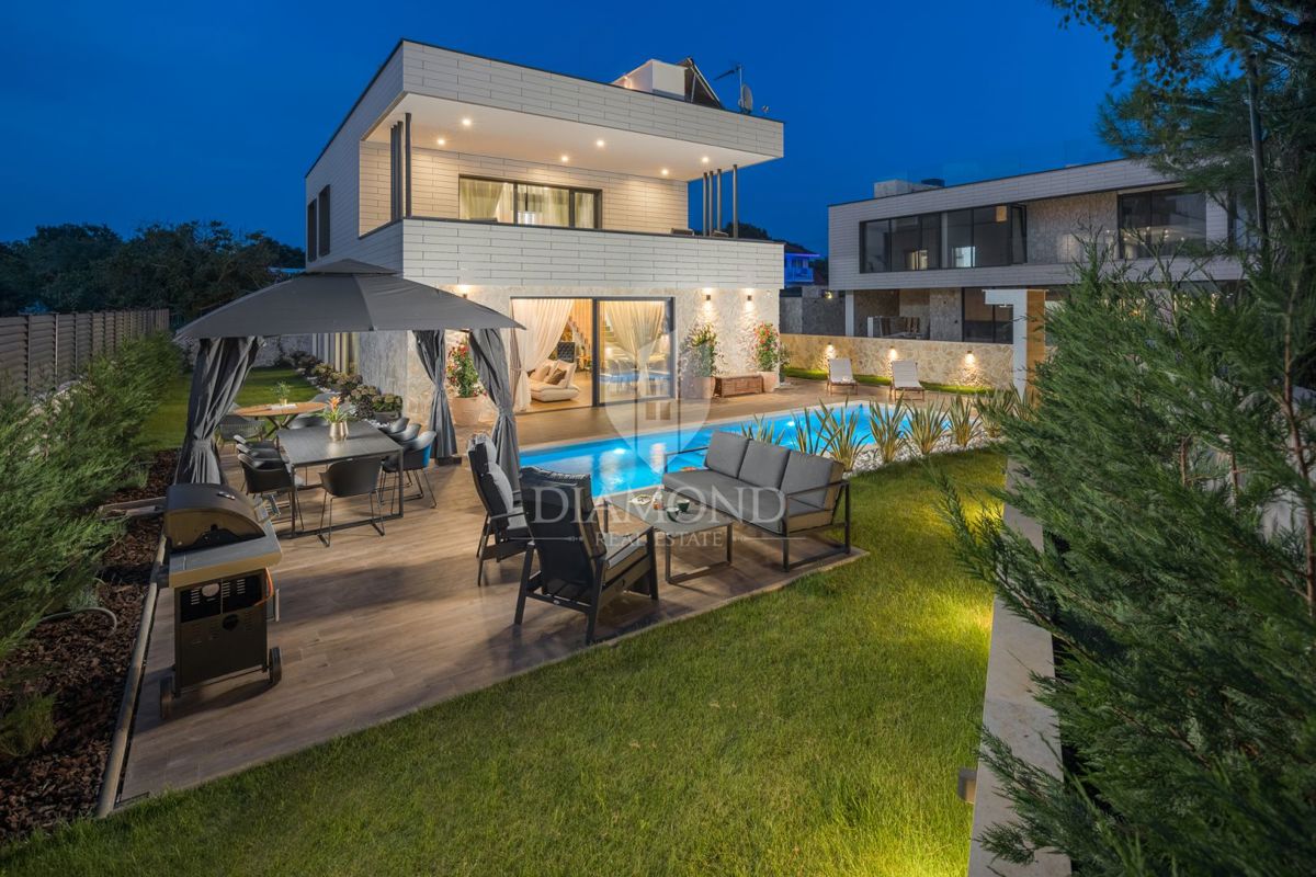 Hiša Poreč, 180m2