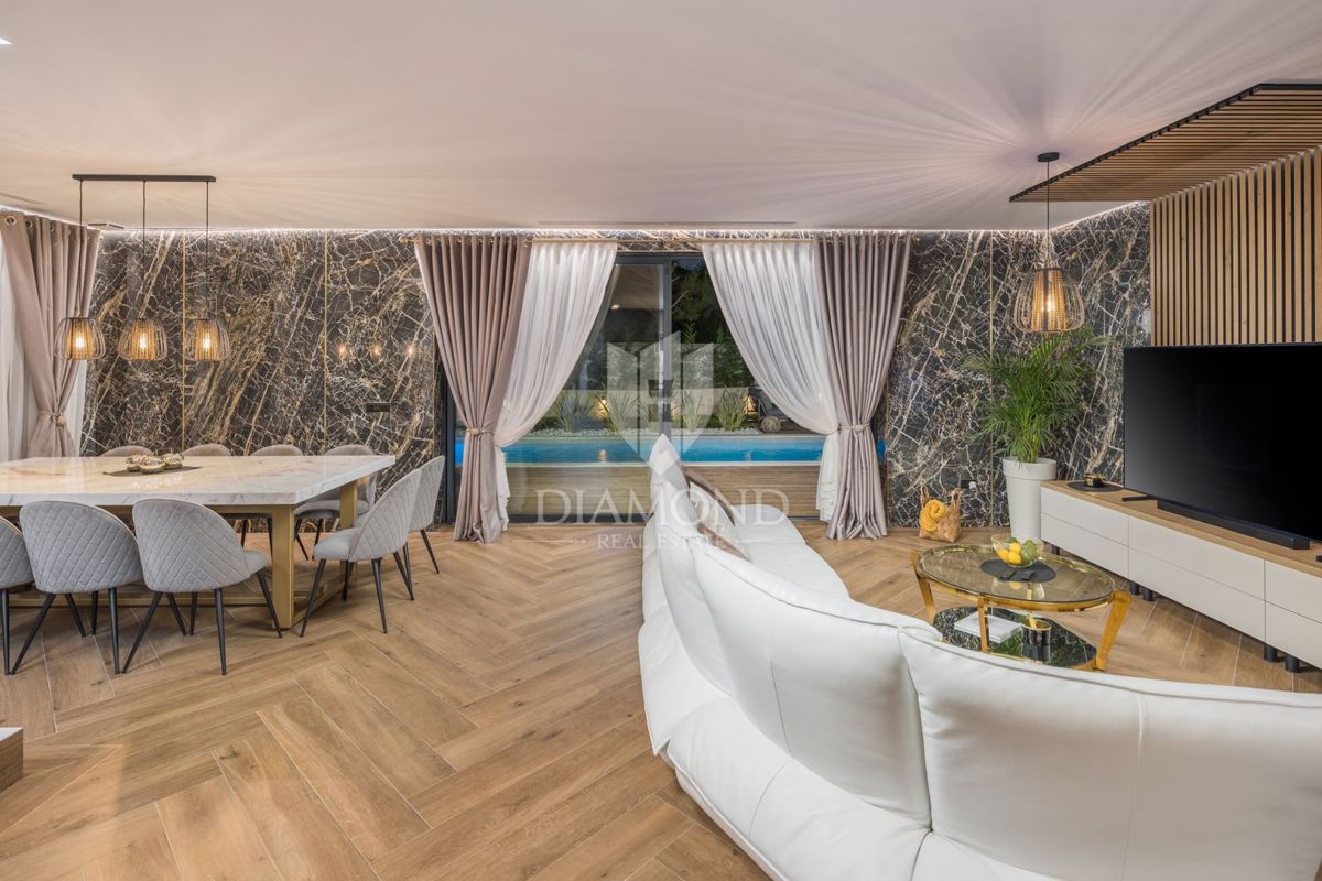 Hiša Poreč, 180m2