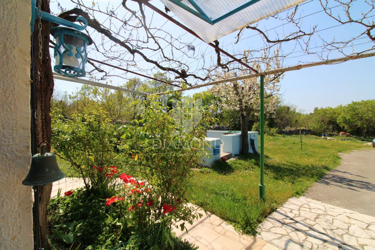 Labin, okolica, prav posebna hiša blizu morja
