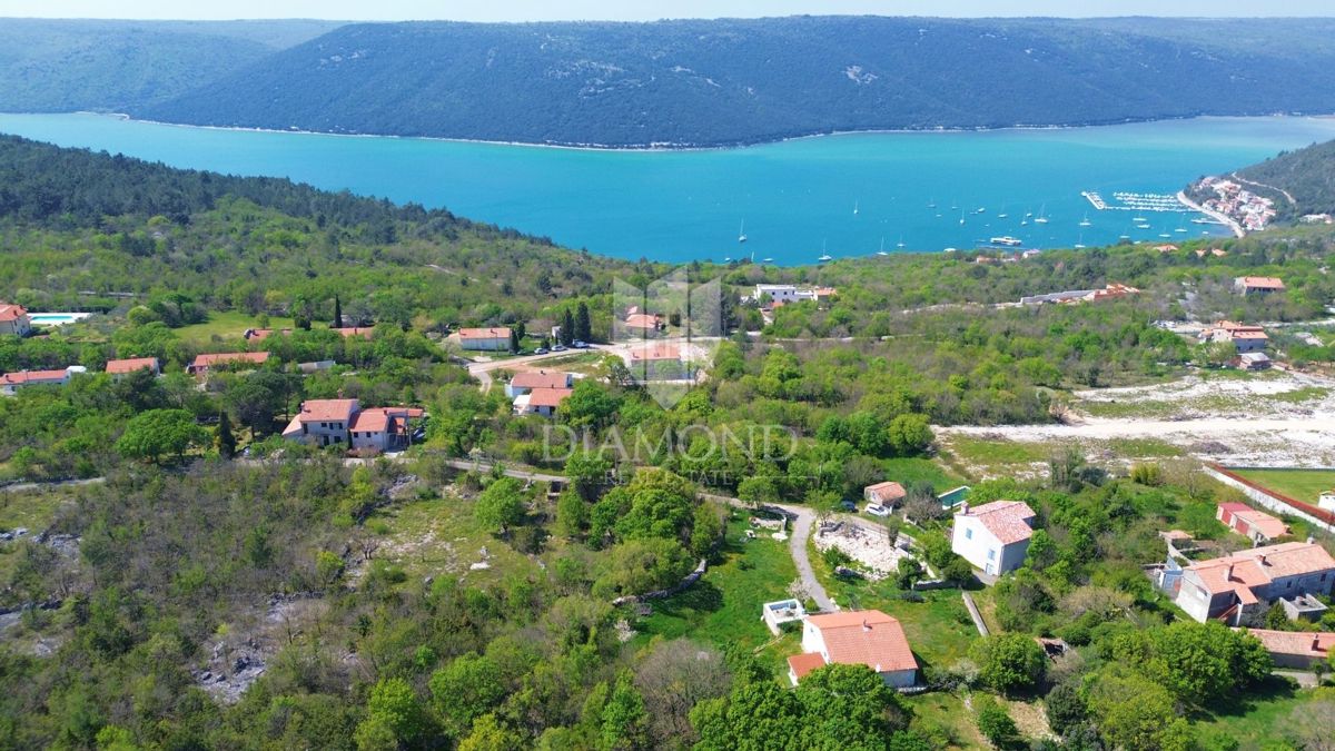 Labin, okolica, prav posebna hiša blizu morja