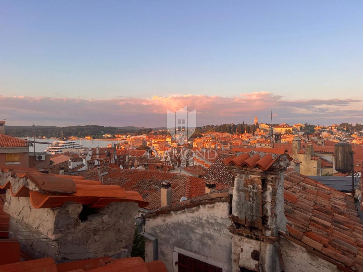 Rovinj, edinstveno stanovanje s pogledom na morje 