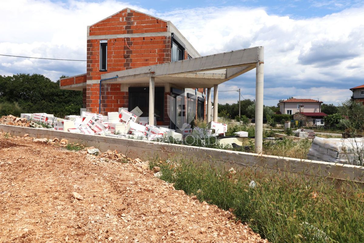 Poreč, okolica, lepa hiša z bazenom na mirnem mestu