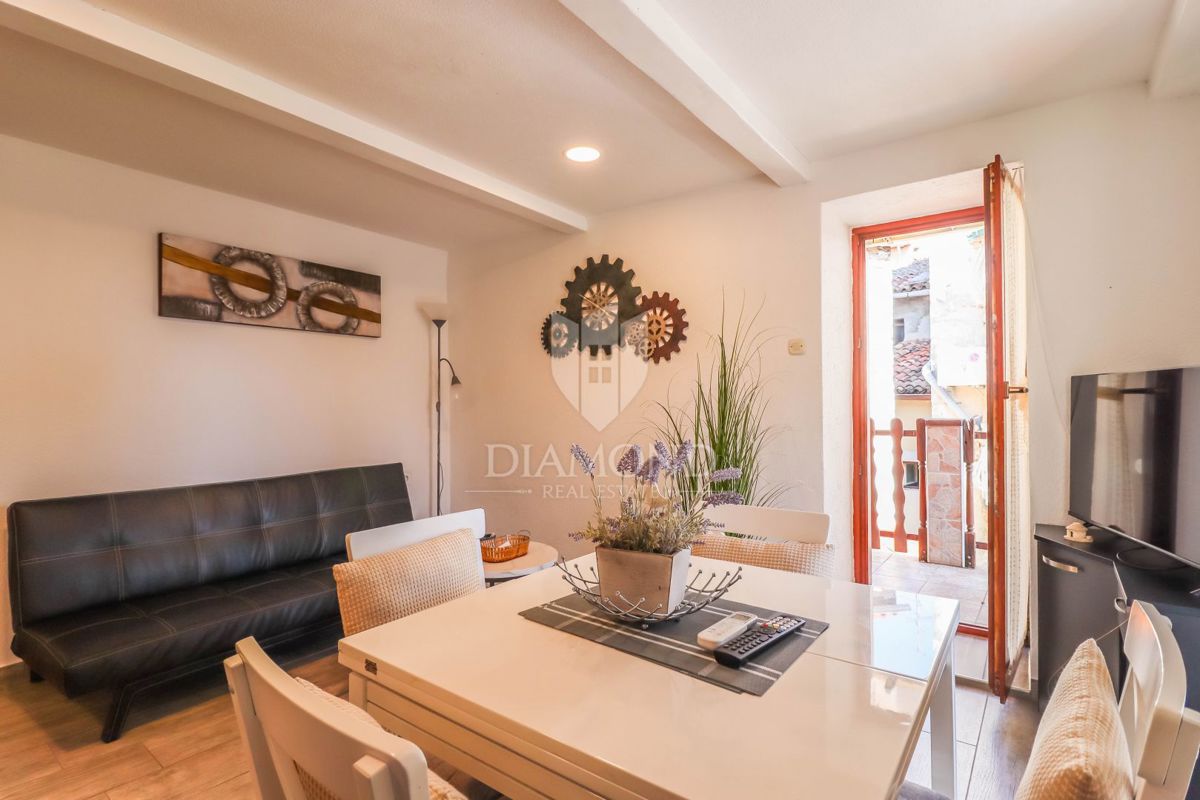 Priložnost! Rovinj! Center! Stanovanje z dvema terasama!