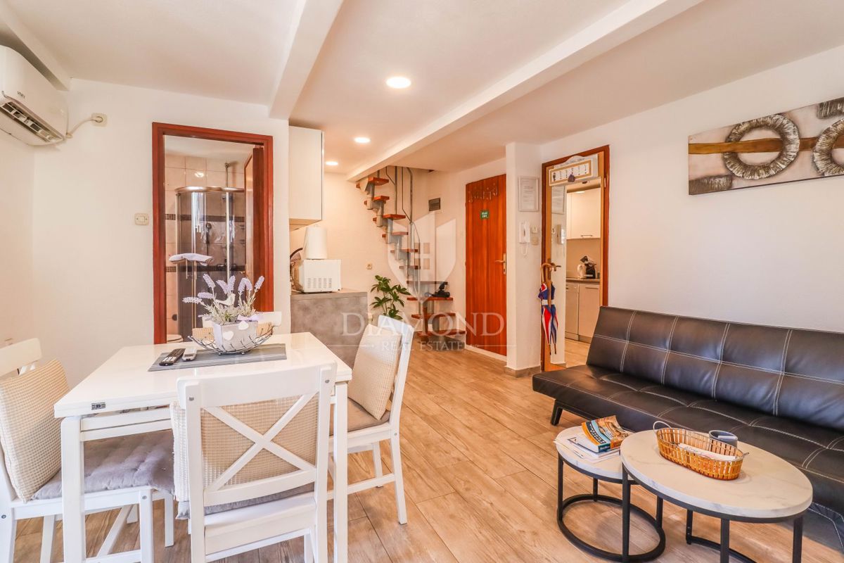 Priložnost! Rovinj! Center! Stanovanje z dvema terasama!