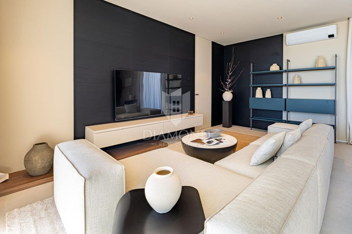 Poreč, Ekskluzivna vila za pametne domove z bazenom