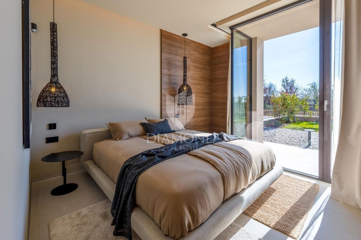 Poreč, Ekskluzivna vila za pametne domove z bazenom