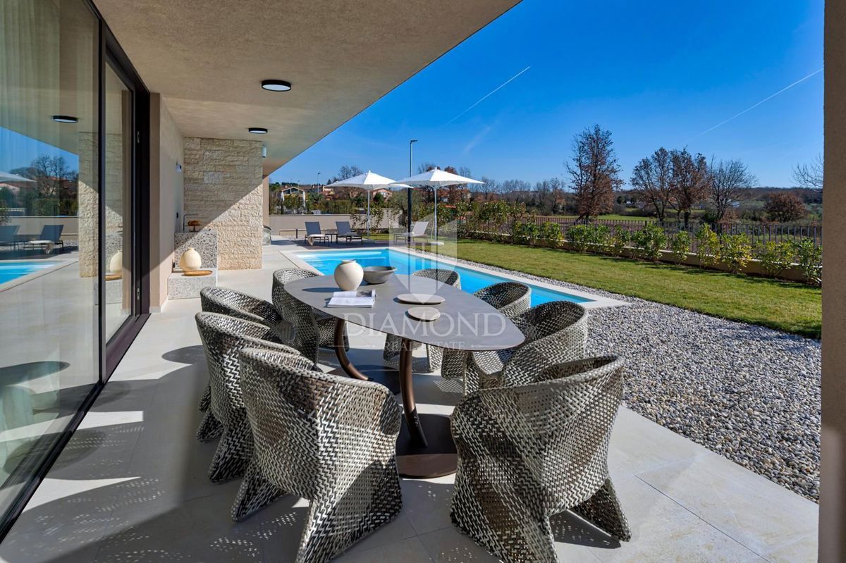 Poreč, Ekskluzivna vila za pametne domove z bazenom