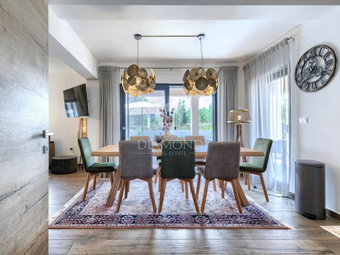 Labin – Moderna počitniška hiša v mirnem okolju