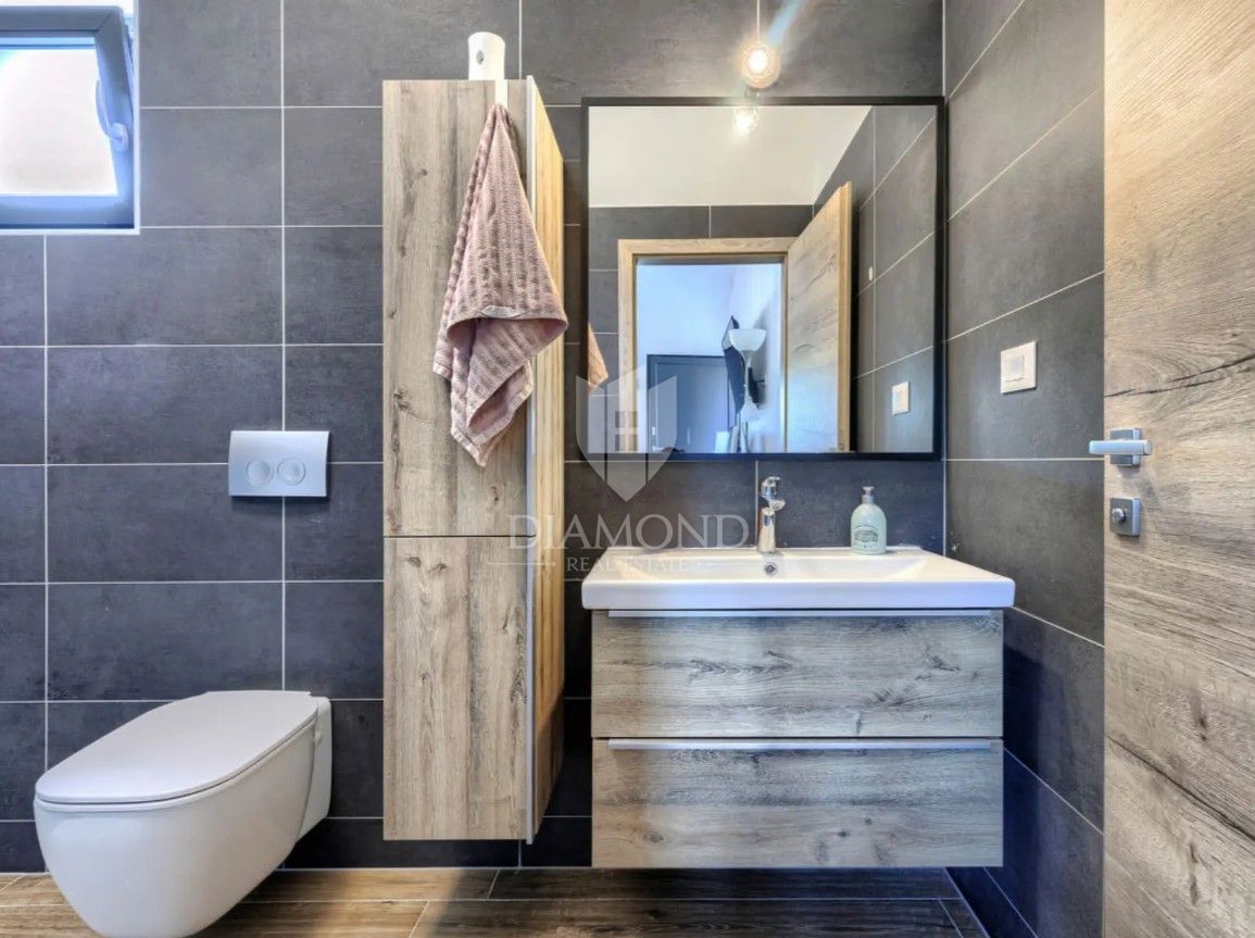 Labin – Moderna počitniška hiša v mirnem okolju