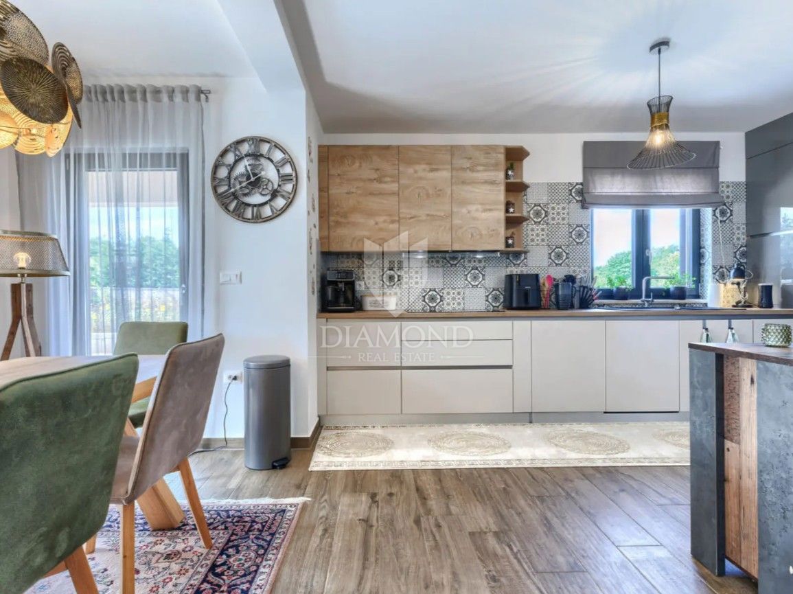 Labin – Moderna počitniška hiša v mirnem okolju