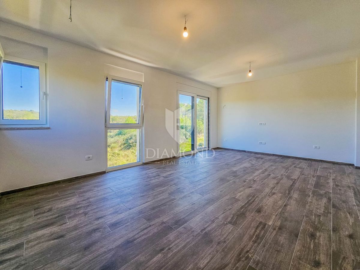 Umag, stanovanje s strešno teraso 250 m od morja!