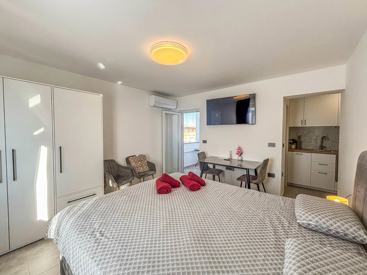 Center Umaga, lep studio apartma s pogledom na morje!