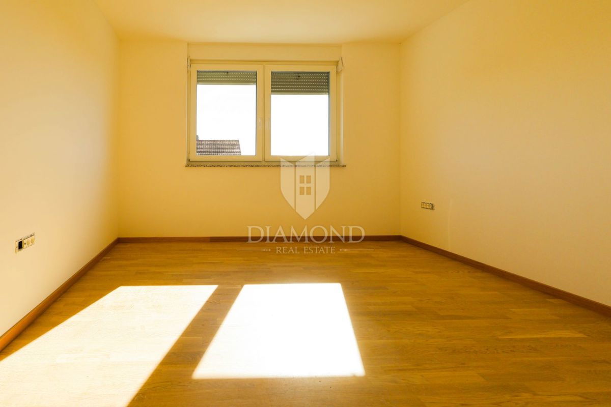 Apartmaj Prozorje, Dugo Selo - Okolica, 75m2