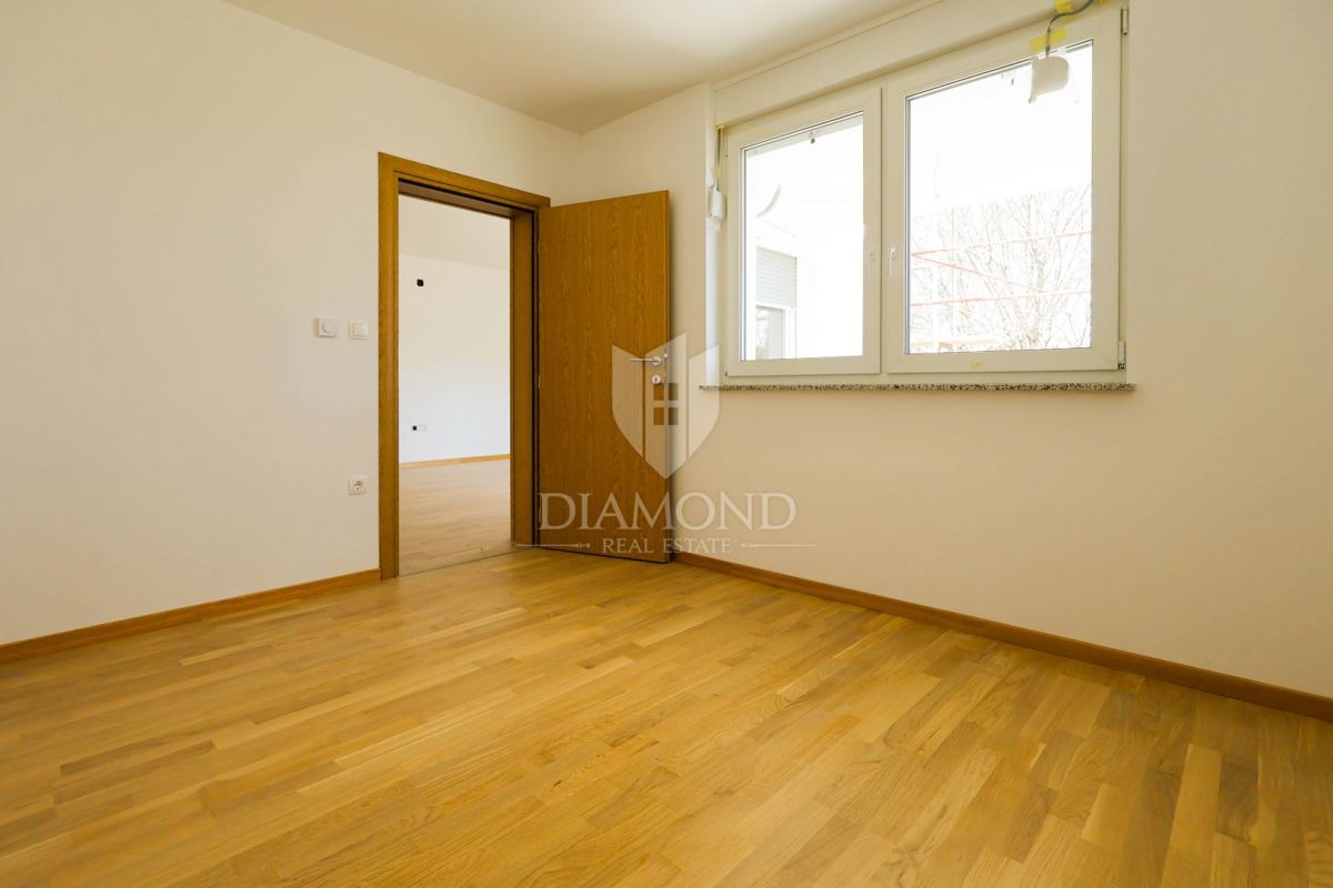 Apartmaj Prozorje, Dugo Selo - Okolica, 75m2