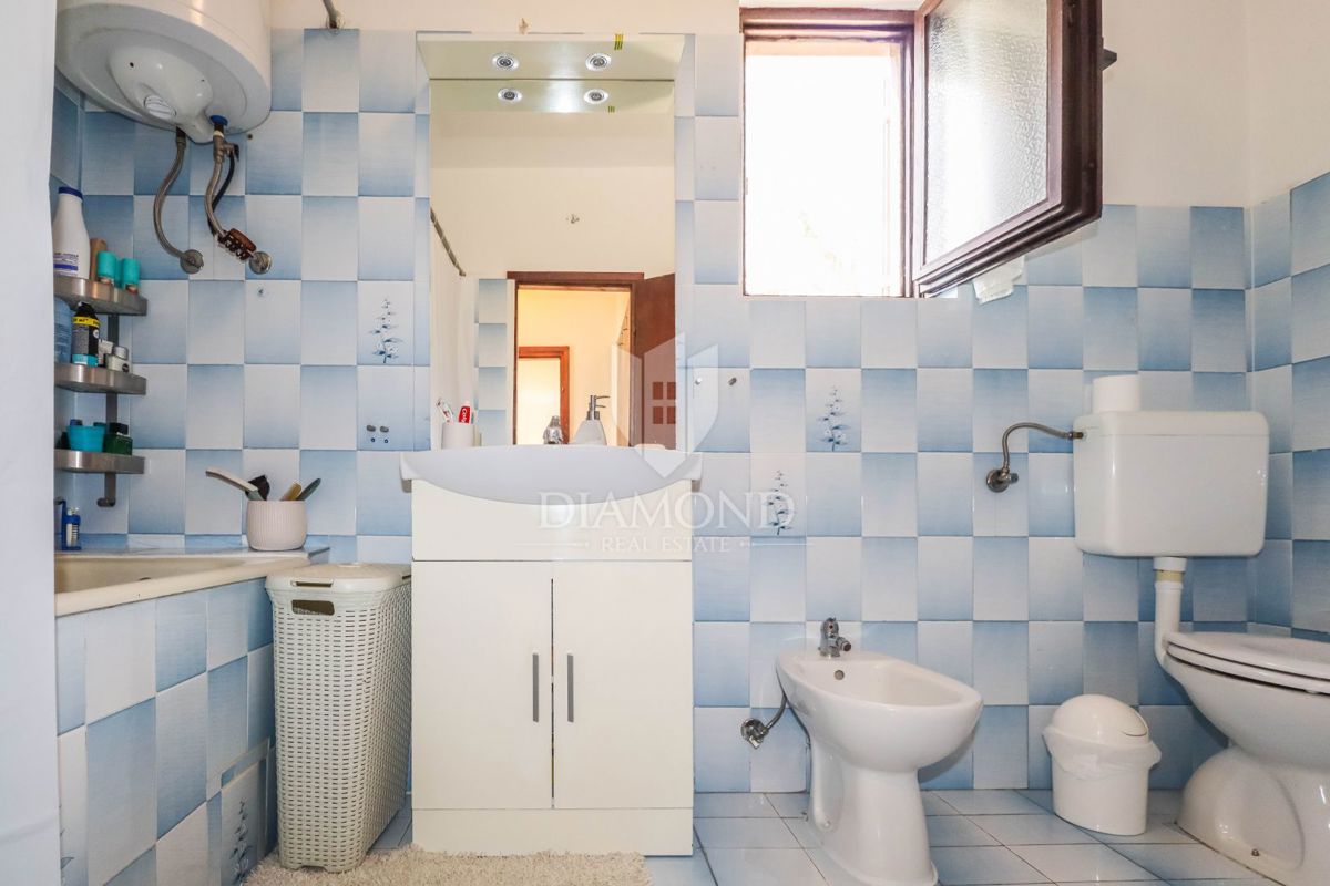 PRILOŽNOST! ROVINJ! STANOVANJE Z DVORIŠČEM!