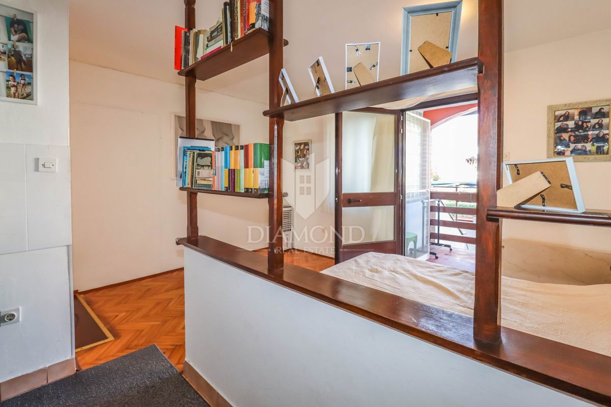 PRILOŽNOST! ROVINJ! STANOVANJE Z DVORIŠČEM!