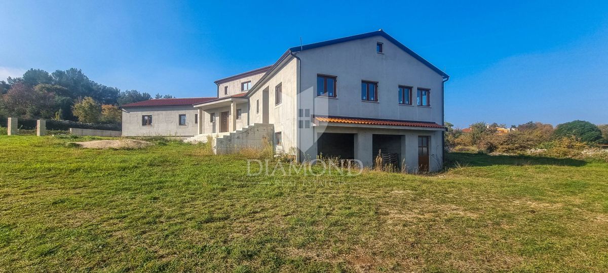 Rovinj, impozantna vila na odlični lokaciji