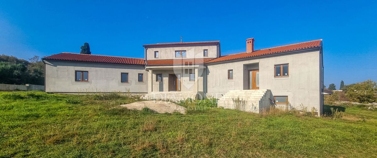 Rovinj, impozantna vila na odlični lokaciji