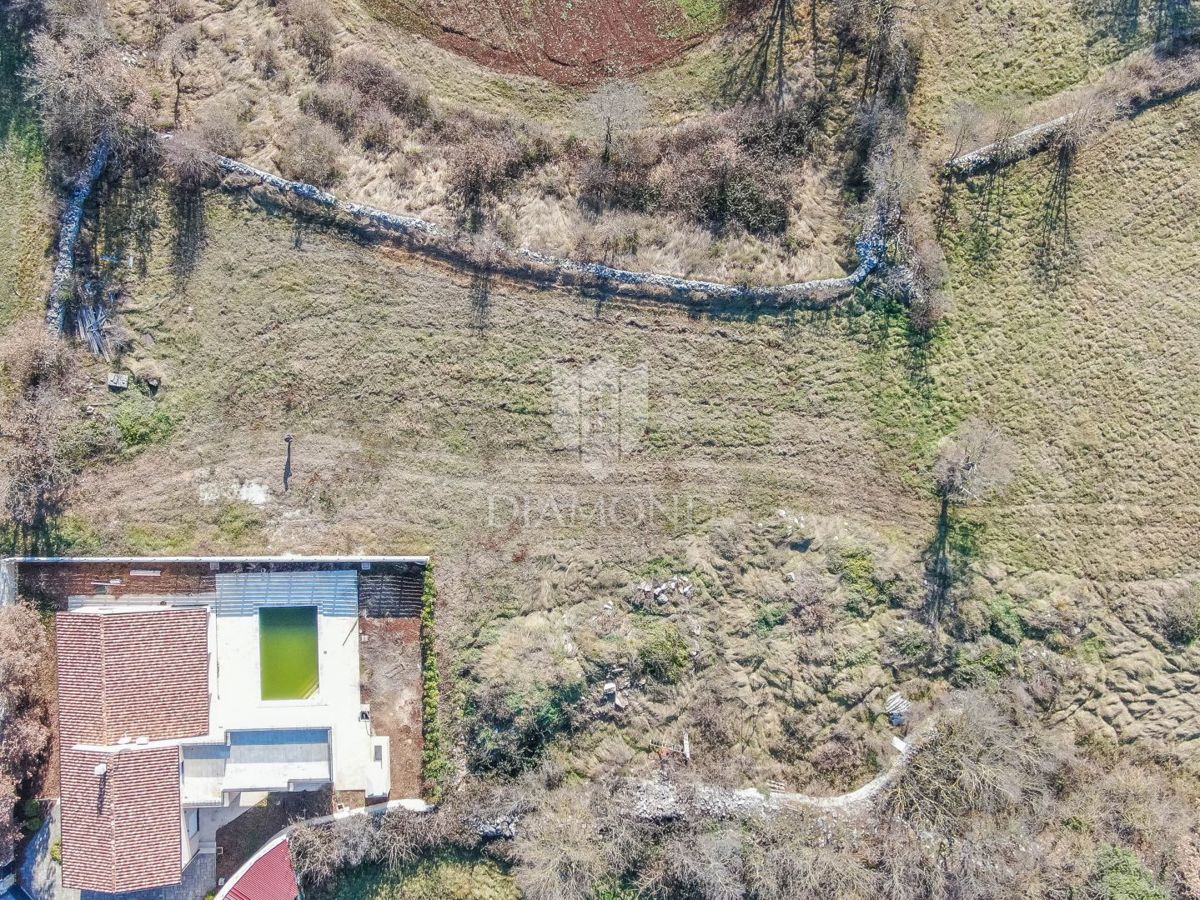Odlična gradbena parcela v bližini Rovinja
