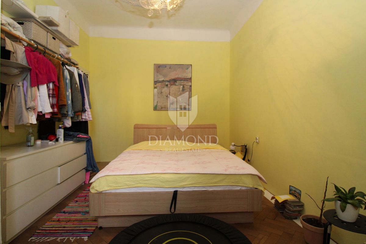 REKA, BRAJDA – PROSTORNO STANOVANJE V ŠIRŠEM SREDIŠČU MESTA