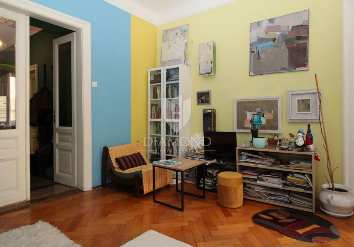 REKA, BRAJDA – PROSTORNO STANOVANJE V ŠIRŠEM SREDIŠČU MESTA