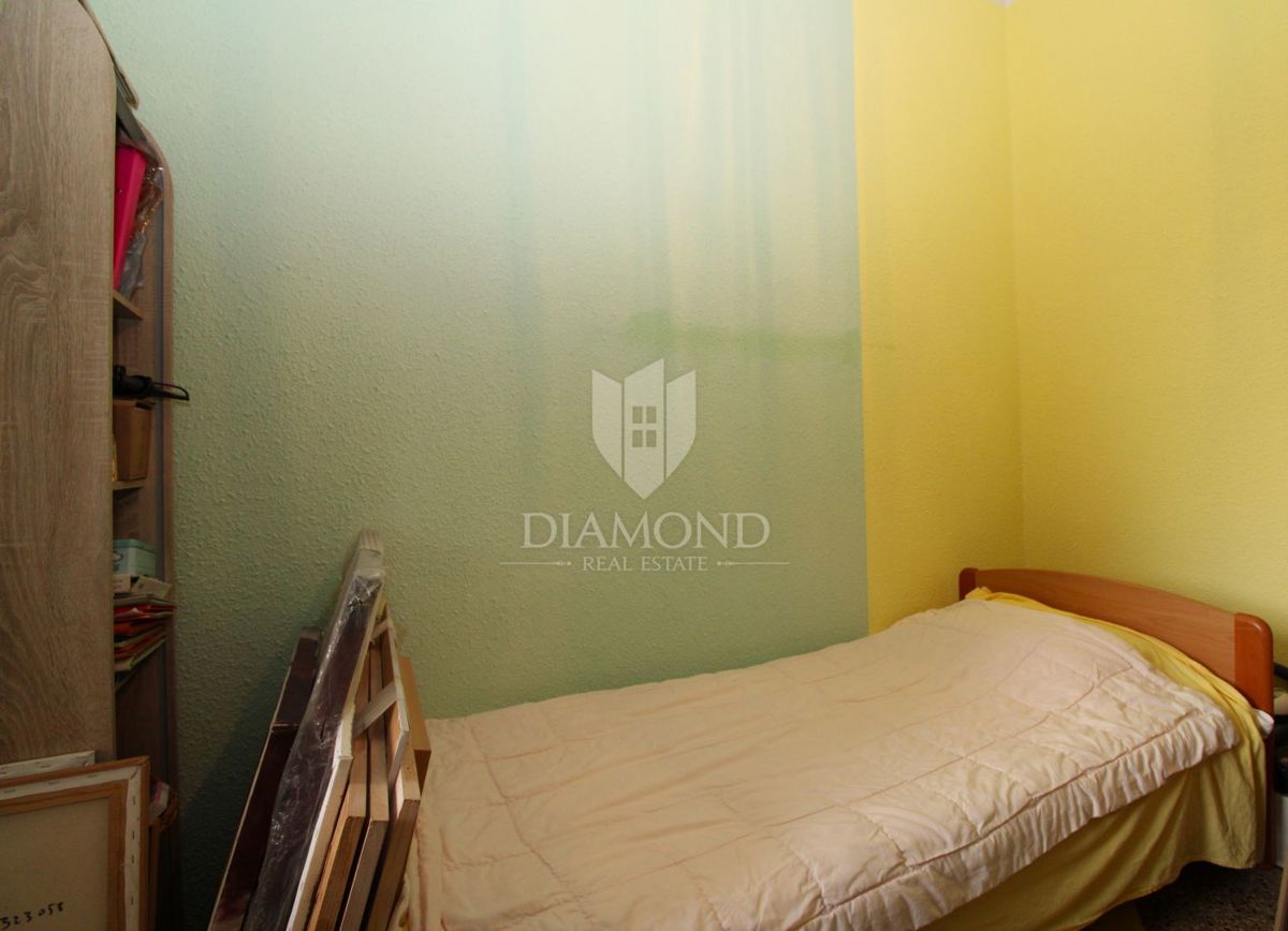 REKA, BRAJDA – PROSTORNO STANOVANJE V ŠIRŠEM SREDIŠČU MESTA