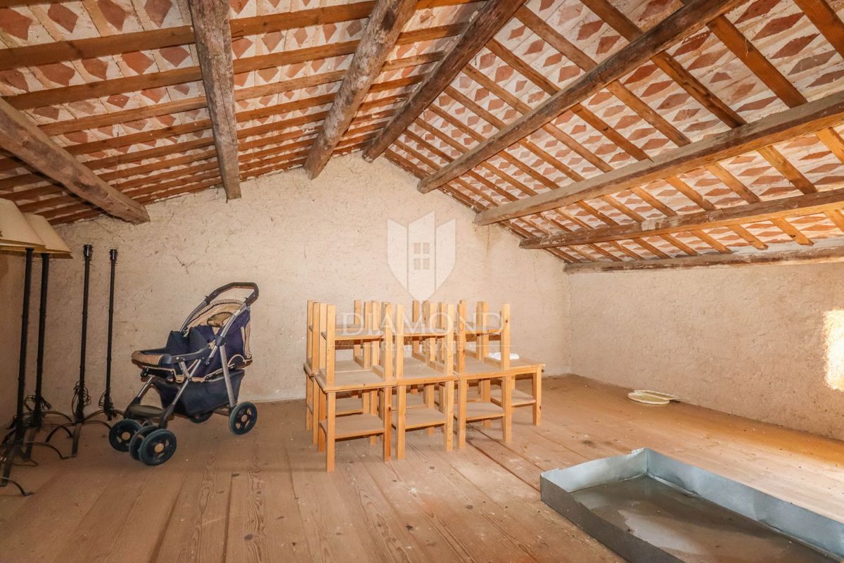 Kanfanar, okolica, pristna kmečka hiša z velikim vrtom