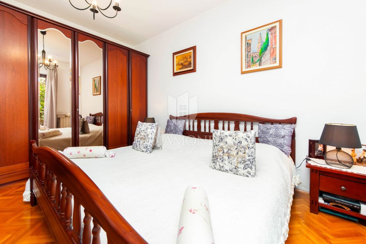 Rovinj, nepremičnine za poslovanje in bivanje na odlični lokaciji