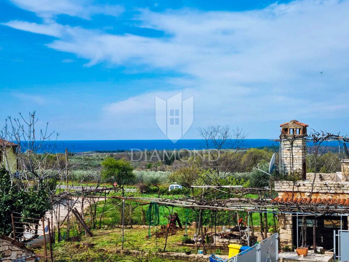 Poreč, Kamnita apartmajska hiša nedaleč od mesta