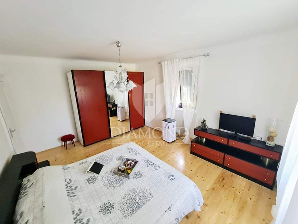 Labin, okolica, tradicionalna istrska kamnita hiša