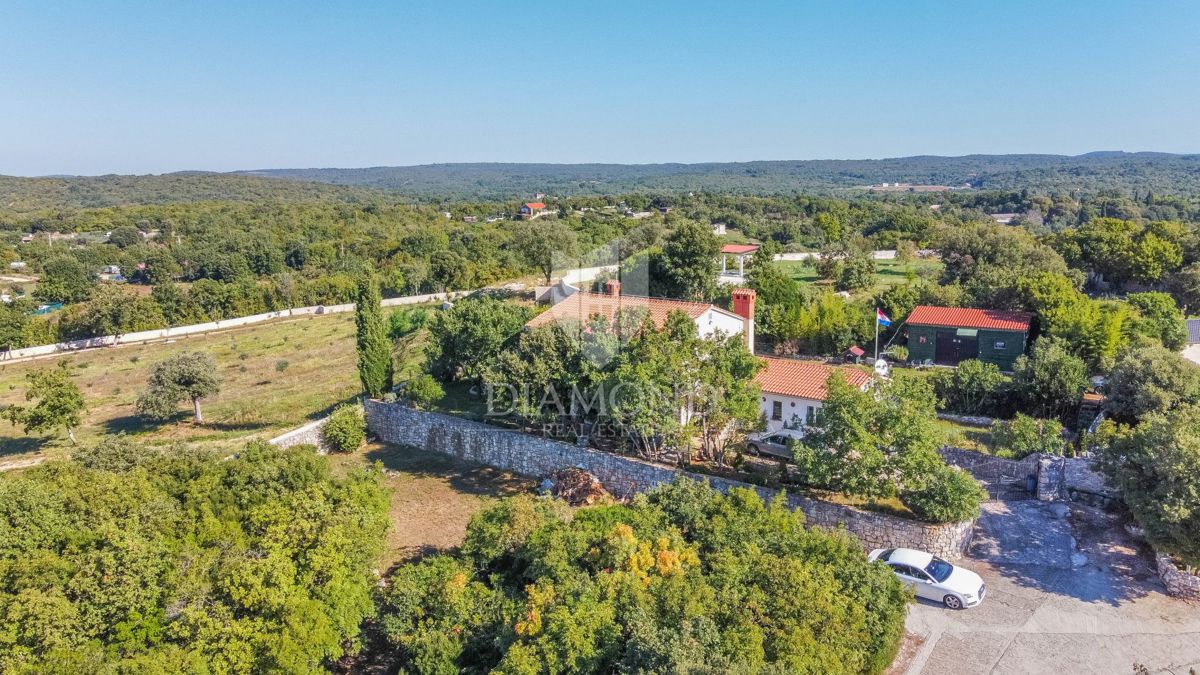 Lepa nepremičnina v Rovinju blizu morja