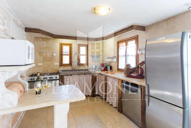 Hiša Sveti Petar u Šumi, Sveti Petar U Šumi, 290m2