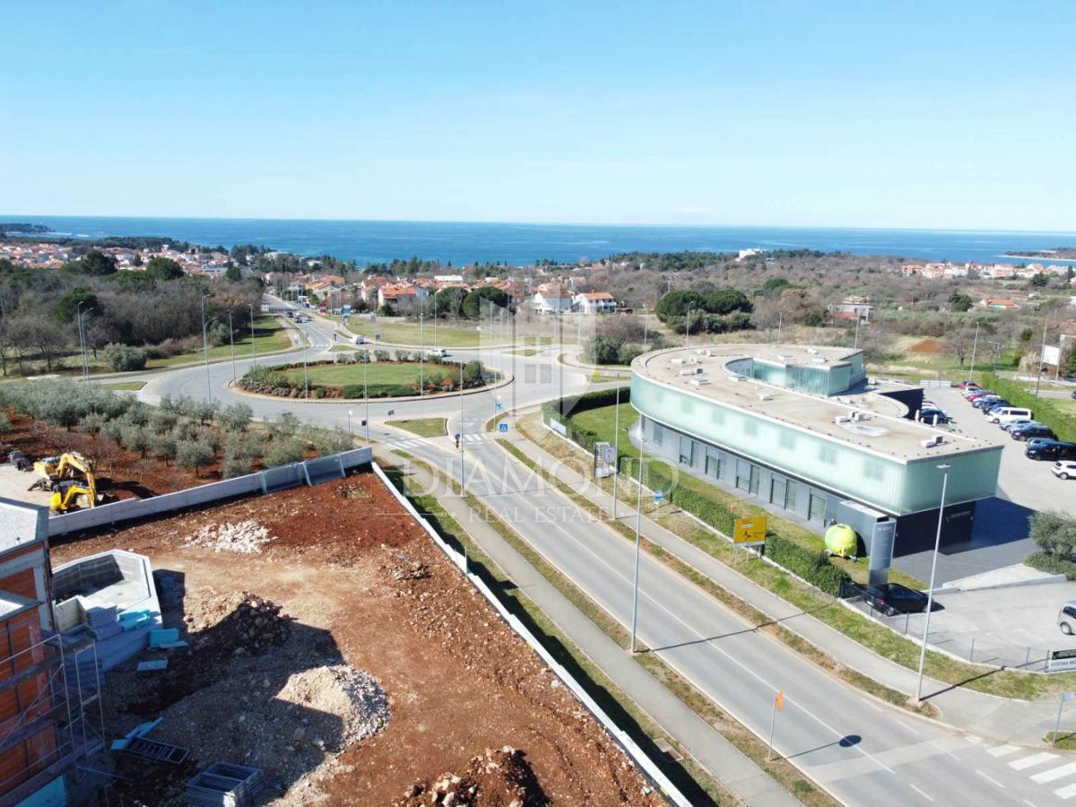 Poreč, moderna hiša v gradnji na atraktivni lokaciji