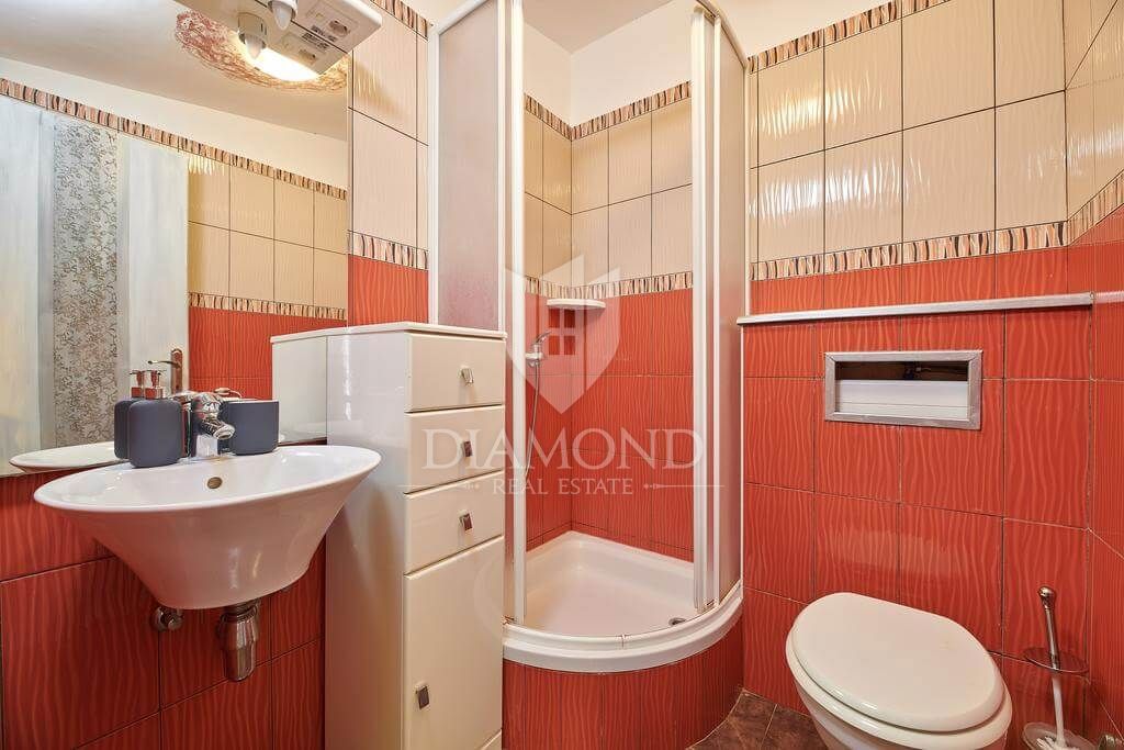 Priložnost! Prodamo gostilno s sobami in dvema apartmajema!