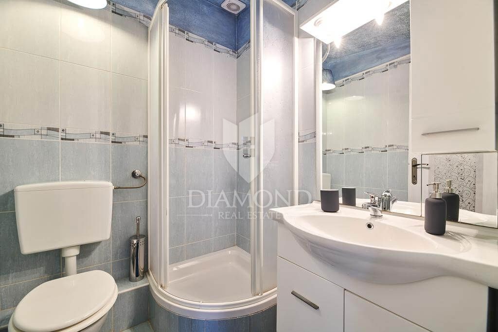 Priložnost! Prodamo gostilno s sobami in dvema apartmajema!