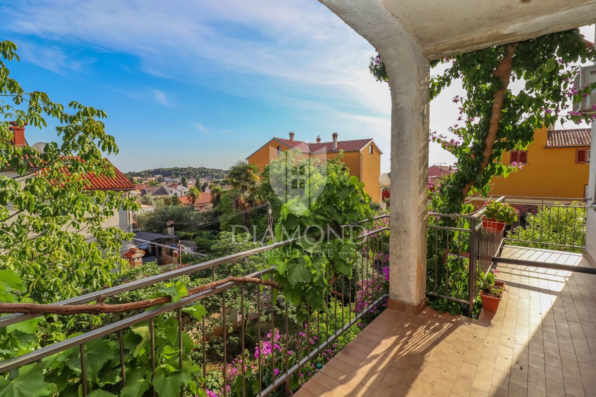 Rovinj, center, dva odlična apartmaja na zaželeni lokaciji