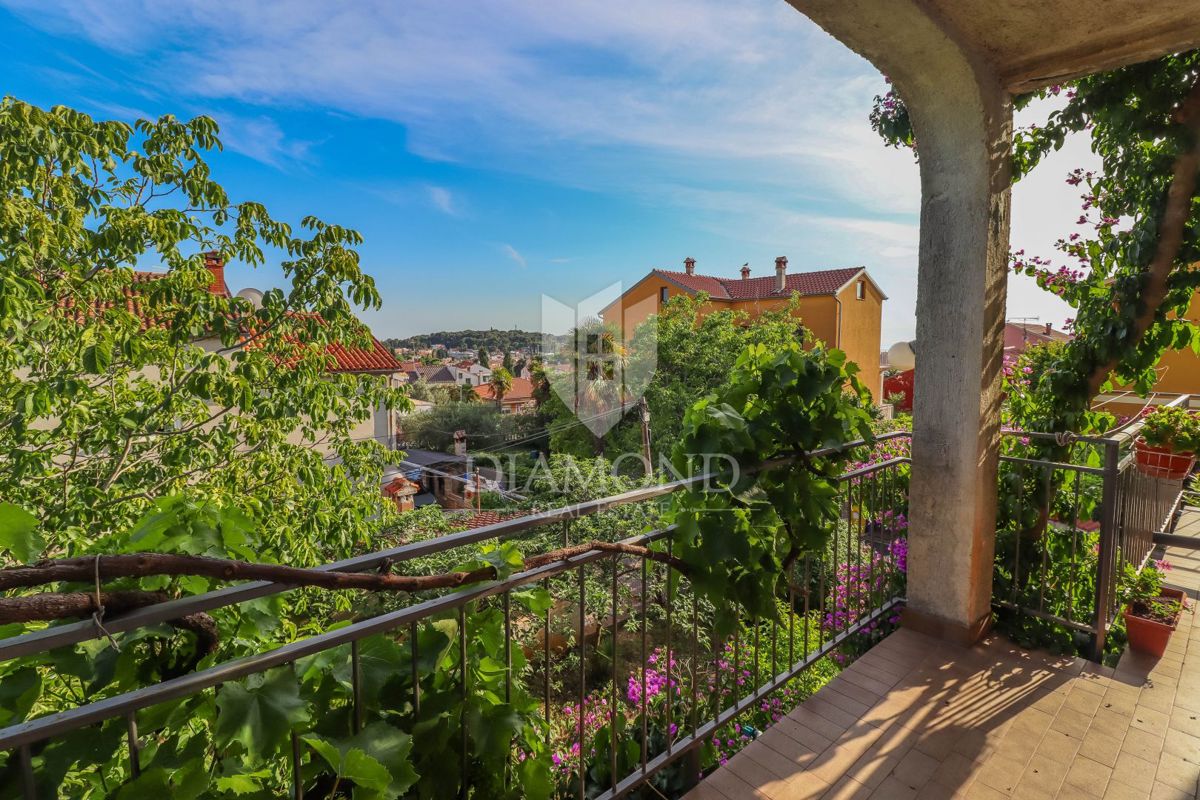 Rovinj, center, dva odlična apartmaja na zaželeni lokaciji