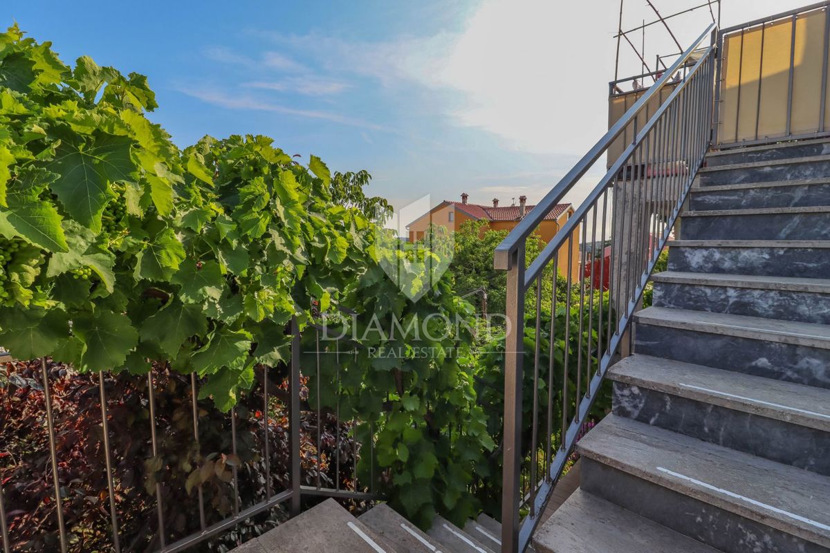 Rovinj, center, dva odlična apartmaja na zaželeni lokaciji