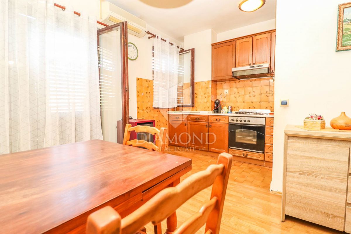 Rovinj, center, dva odlična apartmaja na zaželeni lokaciji