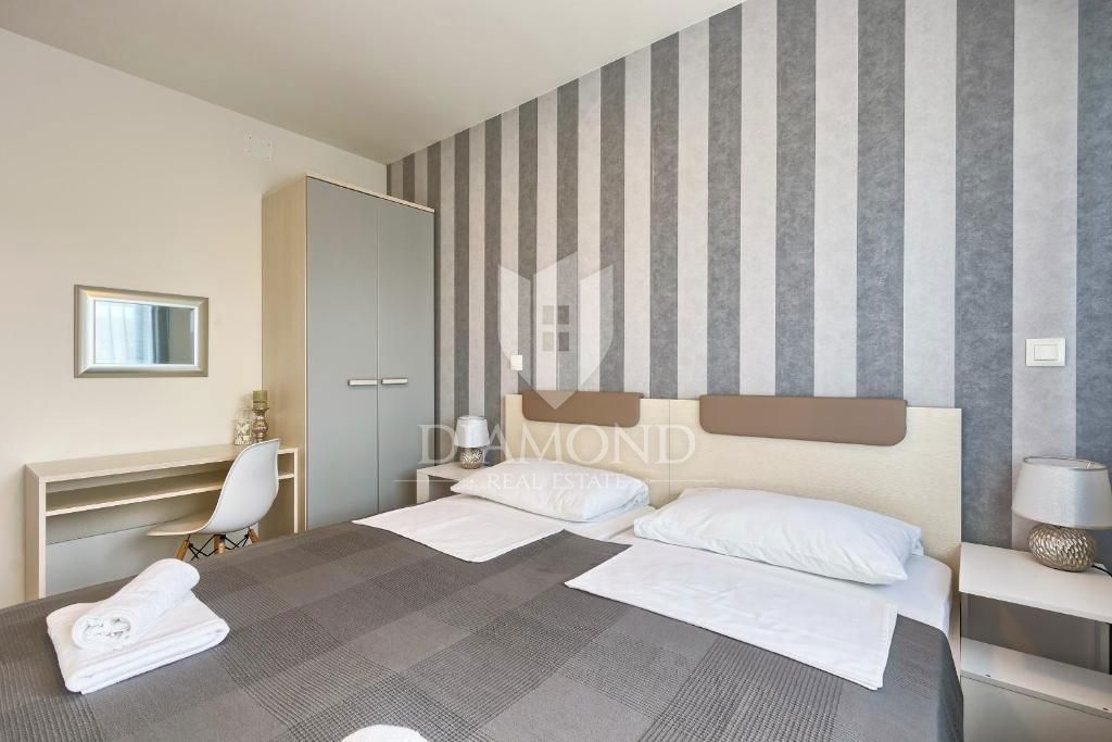 Impresivna vila s petimi apartmaji v Puli na odlični lokaciji