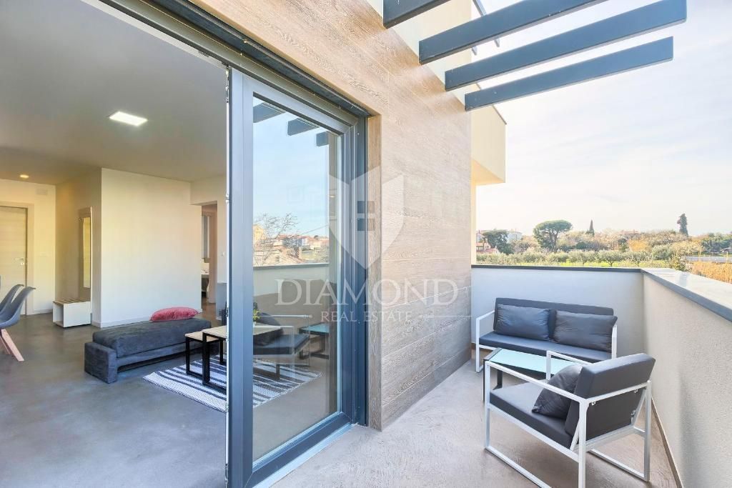 Impresivna vila s petimi apartmaji v Puli na odlični lokaciji