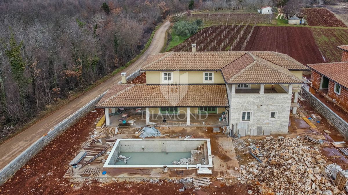 Rovinj, okolica, nova samostojna hiša z bazenom