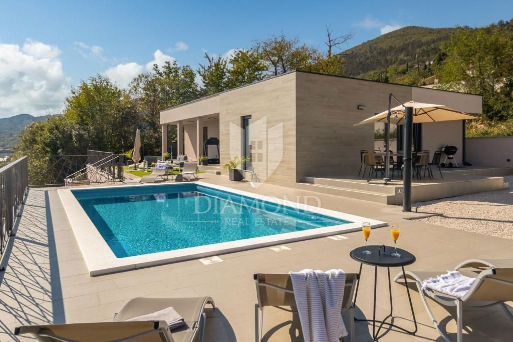 Opatija, nova, moderna Vila s pogledom na morje