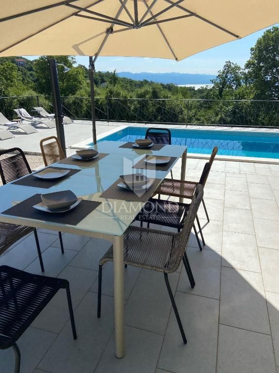Opatija, nova, moderna Vila s pogledom na morje