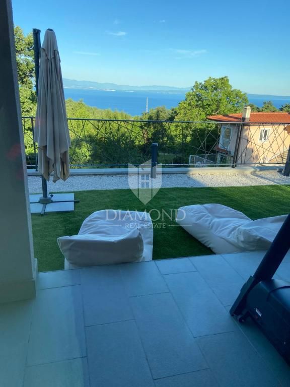 Opatija, nova, moderna Vila s pogledom na morje