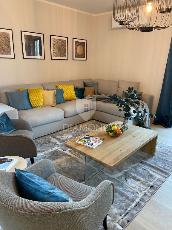 Opatija, nova, moderna Vila s pogledom na morje