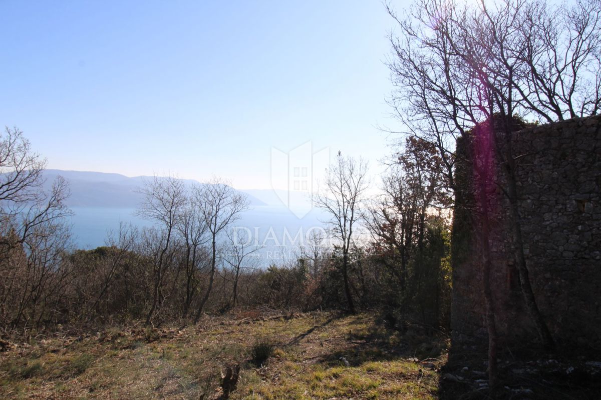Labin, okolica, starodavna z lepim pogledom na morje