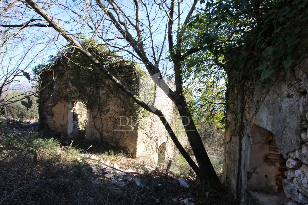 Labin, okolica, starodavna z lepim pogledom na morje