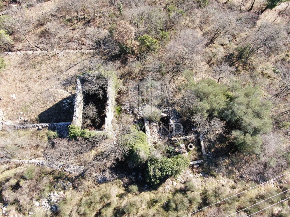 Labin, okolica, starodavna z lepim pogledom na morje