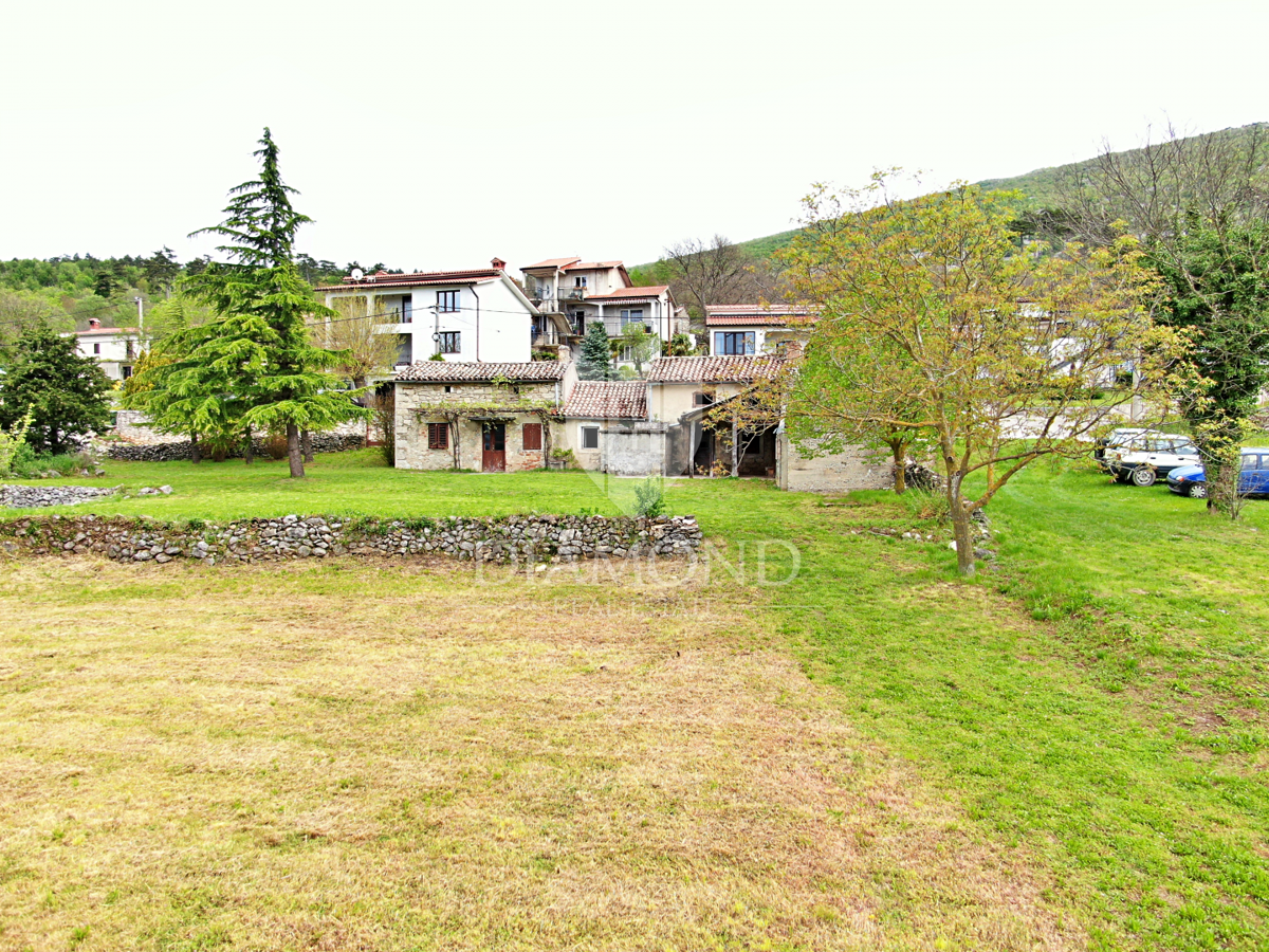 Kršan, okolica, samostojna hiša za adaptacijo